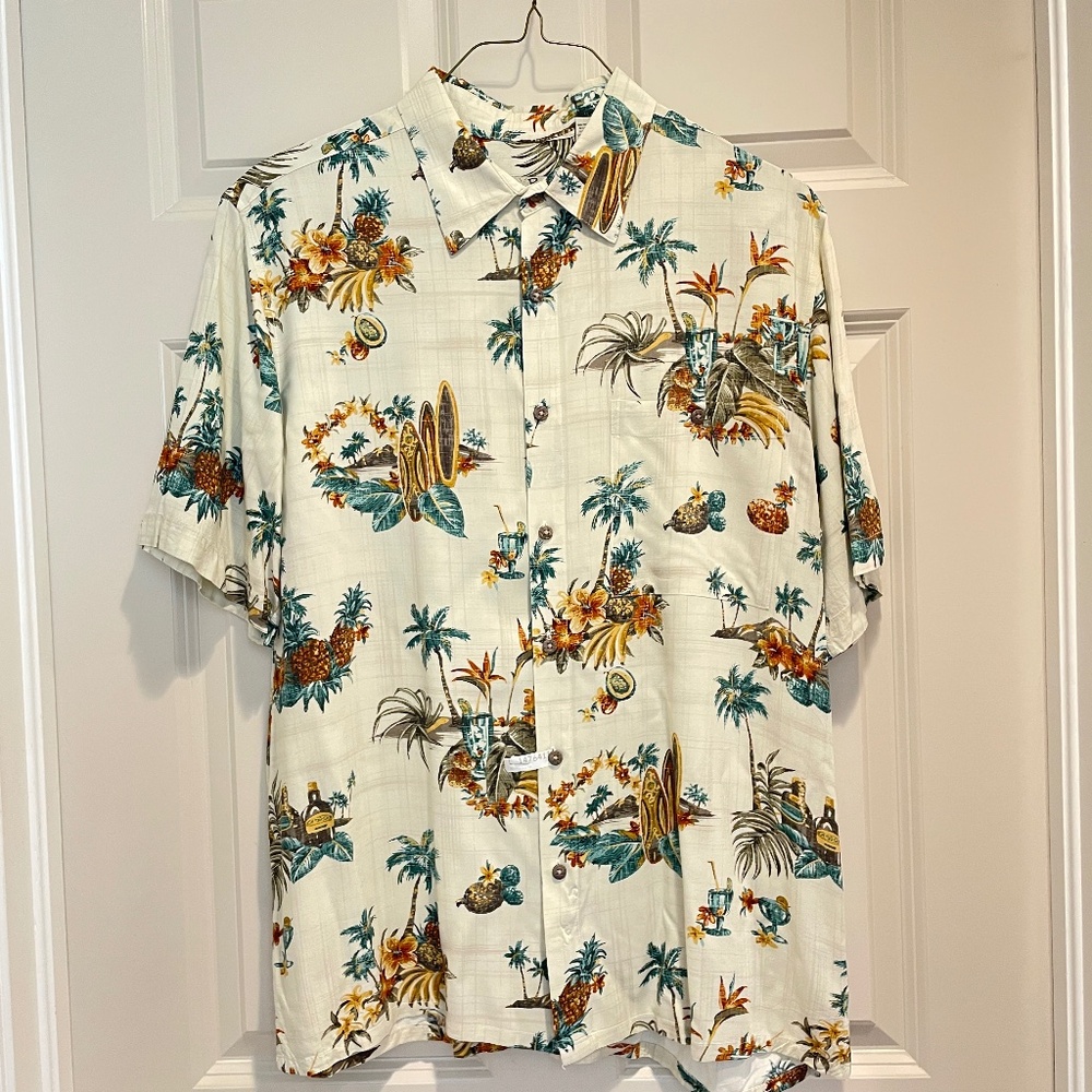 Mens Sz L Batik Bay Hawaiian Shirt 100% Rayon Buttoned Pocket + 2 xtra buttons